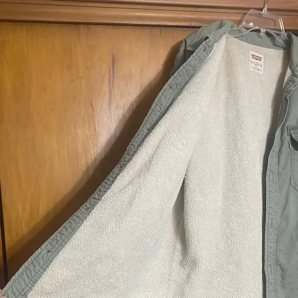 Thrashed Levi's Olive Green Jacket Shacket Fleece Lined Distressed Classic Warm - Picture 10 of 13